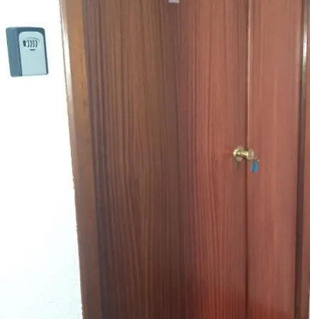 Bed & Breakfast Benavente Ap-7 3min Coche Playa 5 Min Self Check-in 24h