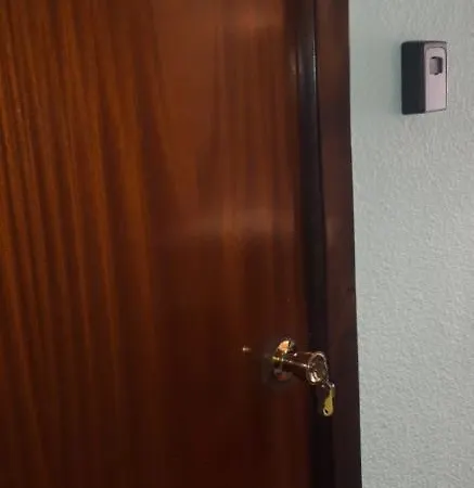 Bed & Breakfast Benavente Ap-7 3min Coche Playa 5 Min Self Check-in 24h